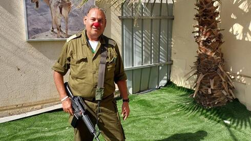 רס"ן במיל' חנן בר-חי. "שולח חיבוק לכל עם ישראל"
