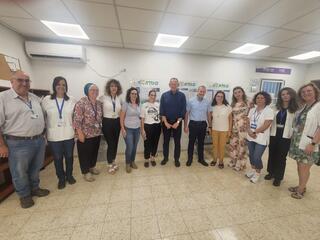  יו"ר הדירקטוריון  יוחנן לוקר בביקור במרפאת כללית גרנות